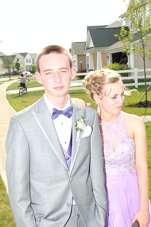 dom_sam_prom_044.jpg