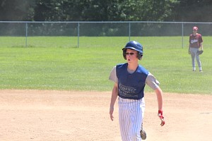 2011_07_09_Dominic_Baseball_580.jpg