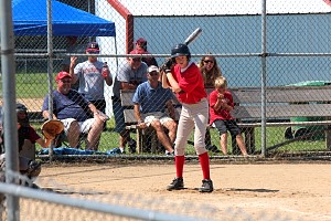 2011_07_10_Dominic_Baseball_650.jpg