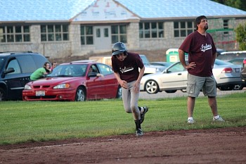 cw_rec_baseball_indians_3_384.jpg