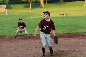 cw_rec_baseball_indians_3_434.jpg