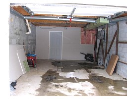 17_garagewall7.JPG