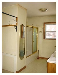 30_MasterBath.jpg